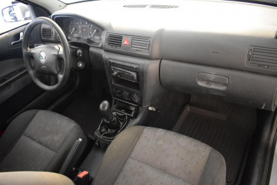 ŠKODA Octavia 1.6 MT (102 л. с.)