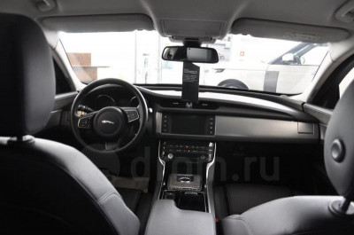 Jaguar XF 2.0 AT (240 л. с.) Prestige