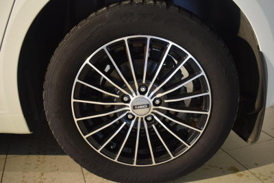 Chevrolet Cruze 1.6 AT (109 л. с.)