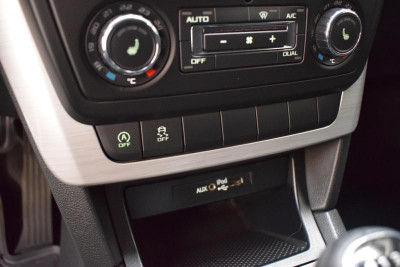 ŠKODA YETI 1.4 TSI MT (122 л. с.) Ambition