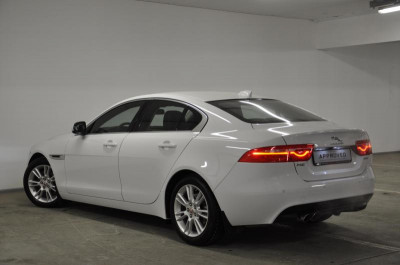 Jaguar XE 2.0 D AT (180 л. с.) Pure