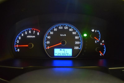 Hyundai Elantra 1.6 AT (122 л.с.)