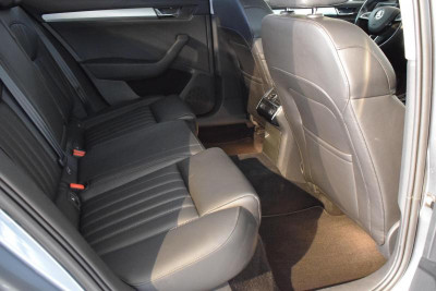 ŠKODA SUPERB 1.4 TSI DSG (150 л. с.) Active