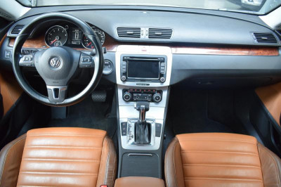 Volkswagen Passat CC 1.8 AT (152 л.с.)