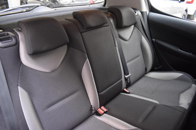 Peugeot 308 1.6 MT (120 л. с.)