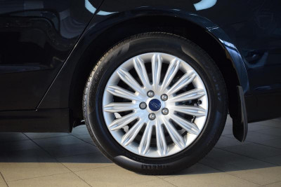 Ford Mondeo 2.5 AT (149 л. с.) Titanium Plus