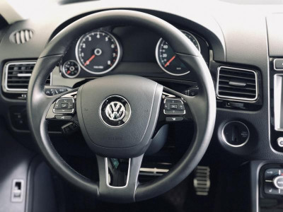 Volkswagen Touareg 3.6 FSI Tiptroniс 4Motion (249 л. с.) R-line Executive