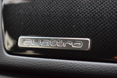 Audi Q3 2.0 TFSI quattro S tronic (170 л. с.)