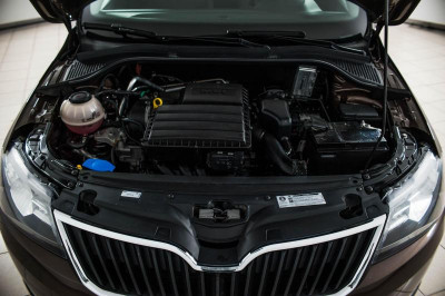 ŠKODA RAPID 1.6 MT (90 л. с.) Ambition