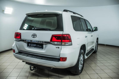 Toyota Land Cruiser 4.5 TD AT (249 л. с.) Престиж