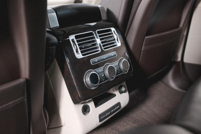Land Rover Range Rover 3.0 TDV6 AT AWD (249 л. с.) Vogue