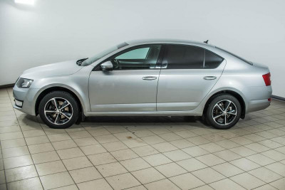 ŠKODA Octavia 1.6 AT (110 л.с.)