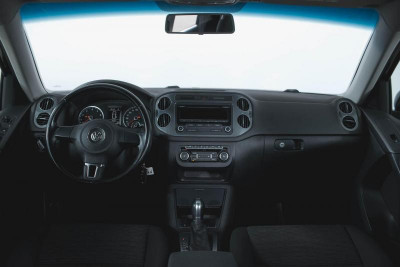 Volkswagen Tiguan 1.4 TSI BlueMotion DSG (150 л. с.) Avenue