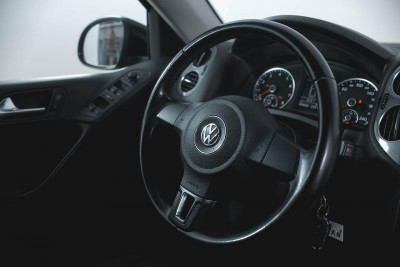 Volkswagen Tiguan 1.4 TSI BlueMotion DSG (150 л. с.) Avenue
