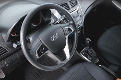 Hyundai Solaris 1.6 AT (123 л. с.) Comfort