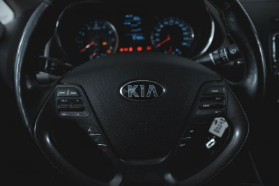 Kia Cerato 1.6 MT (130 л. с.) Comfort