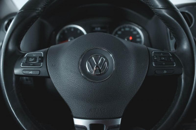 Volkswagen Tiguan 1.4 TSI BlueMotion MT (122 л. с.)