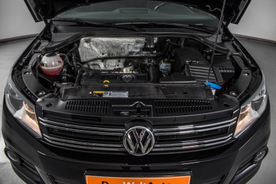 Volkswagen Tiguan 1.4 TSI BlueMotion MT (122 л. с.)
