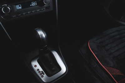 Volkswagen Polo 1.6 MPI AT (110 л. с.)