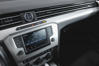 Volkswagen Passat 1.4 TSI BlueMotion DSG (150 л. с.) Comfortline