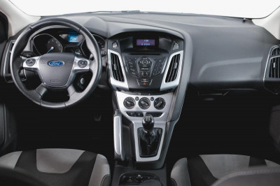 Ford Focus 1.6 MT (125 л. с.)