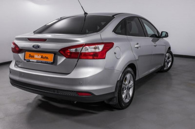 Ford Focus 1.6 MT (125 л. с.)