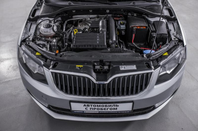 ŠKODA Octavia 1.2 MT (105 л.с.)