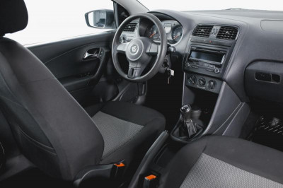 Volkswagen Polo 1.6 MT (105 л. с.)