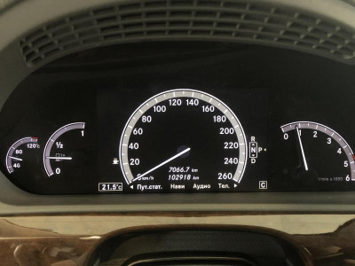 Mercedes-Benz S-Класс S 350 CDI BlueEFFICIENCY 4MATIC 7G-Tronic (235 л. с.)