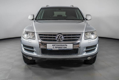 Volkswagen Touareg 2.5 TDI AT (174 л. с.)