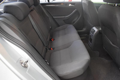 Volkswagen Jetta 1.4 TSI DSG (150 л. с.)