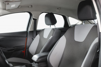 Ford Focus 1.6 PowerShift (105 л. с.)