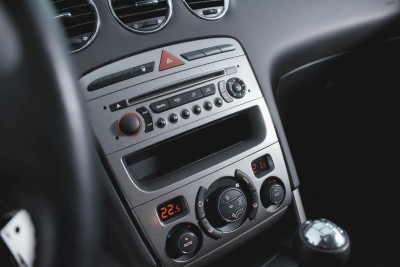 Peugeot 308 1.6 MT (120 л. с.)