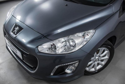 Peugeot 308 1.6 MT (120 л. с.)