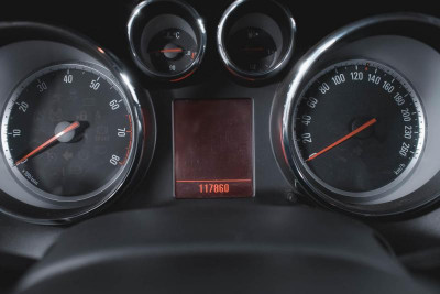 Opel Astra 1.6 AT (115 л. с.)