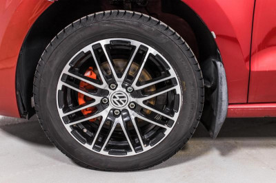Volkswagen Polo 1.6 MT (105 л. с.)