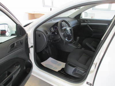 ŠKODA Octavia 1.4 MPI MT (80 л. с.)