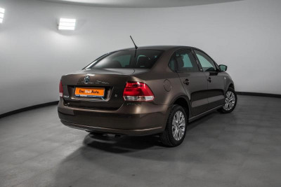 Volkswagen Polo 1.6 Tiptronic (105 л. с.)