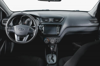 Kia Rio 1.4 AT (107 л. с.)