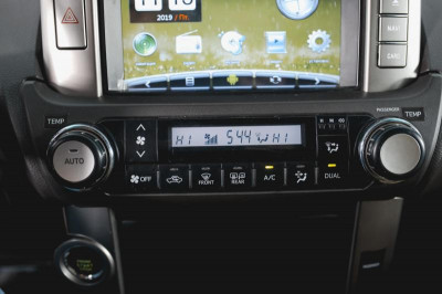 Toyota Land Cruiser Prado 3.0 D AT 4WD (173 л. с.)
