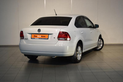 Volkswagen Polo 1.6 MT (105 л. с.)