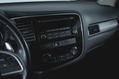 Mitsubishi Outlander 2.0 CVT (146 л.с.)