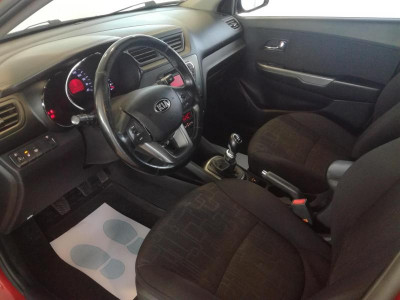 Kia Rio 1.6 MT (123 л. с.)