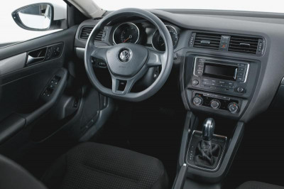 Volkswagen Jetta 1.6 MPI AT (110 л. с.) Highline