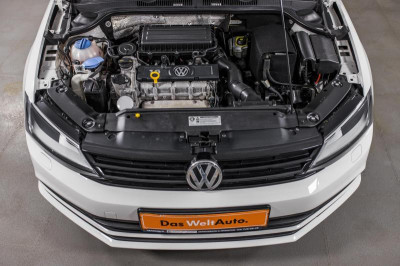 Volkswagen Jetta 1.6 MPI AT (110 л. с.) Trendline