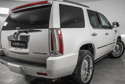 Cadillac Escalade 6.2 AT (409 л.с.) 4WD