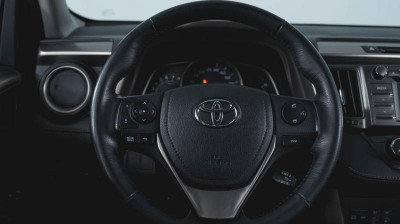 Toyota RAV4 2.0 CVT (146 л. с.)