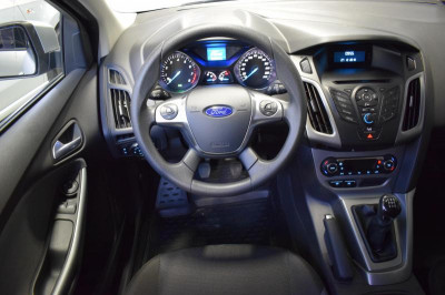 Ford Focus 1.6 MT (125 л. с.)