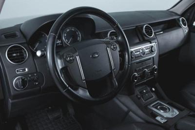 Land Rover Discovery 3.0 TDV6 AT 4WD (211 л. с.)