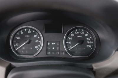 Renault Logan 1.6 MT (84 л. с.)